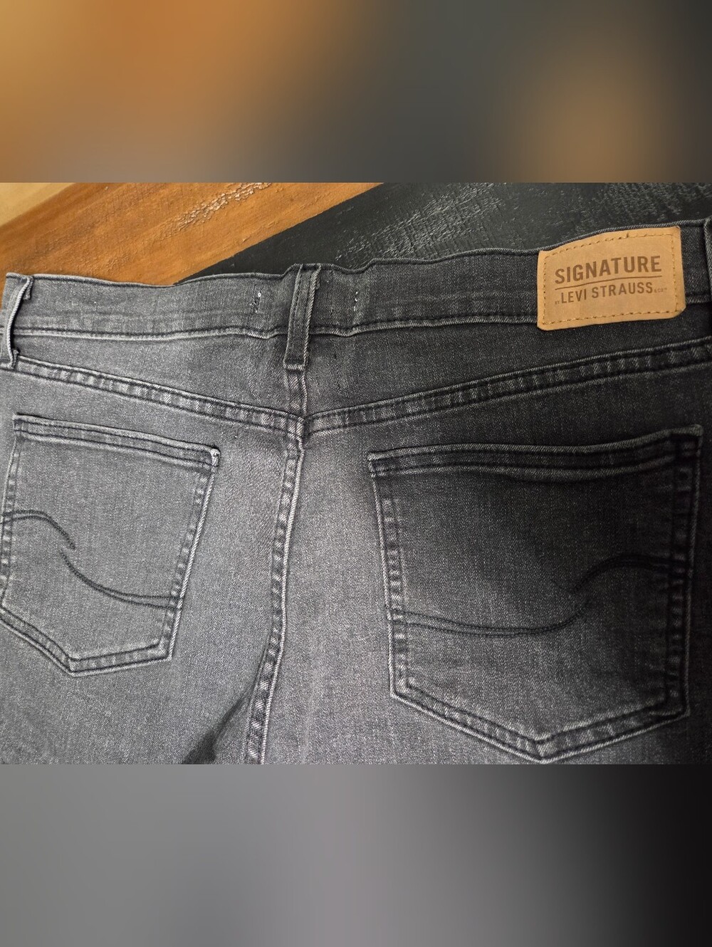 Womens Levi High Rise Shorts - Picture 5 of 8